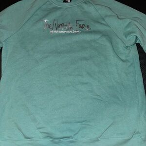 Women’s north face sweater